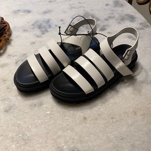 Platform sandals